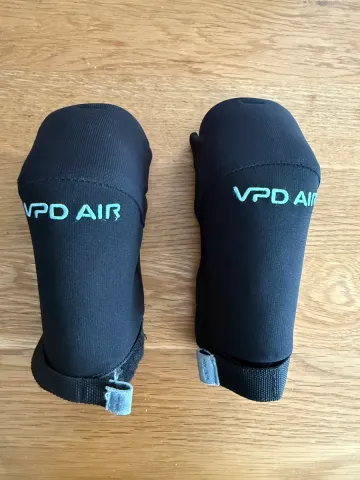 Used POC Joint VPD Air Elbow Cycling Clothing