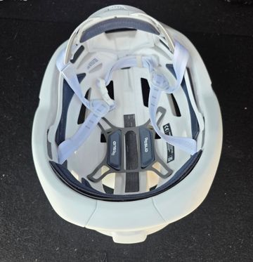 Used Hjc Ibex 3 2026 bike — image 3 of 5