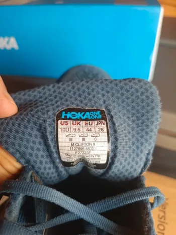 Hoka Clifton 9 Running Shoes usato