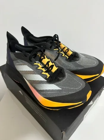 Adidas Adizero Boston Running Shoes usato