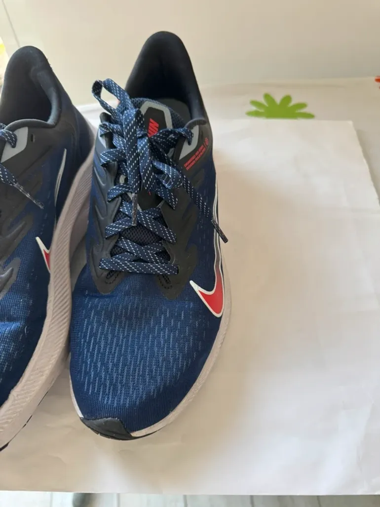 Używany Nike CJ0291-400 bike — zdjęcie 2 z 5