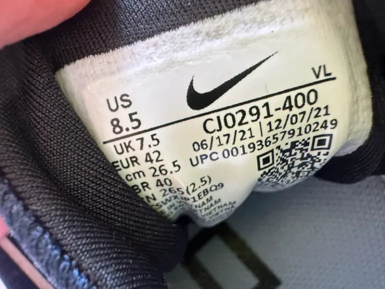 Używany Nike CJ0291-400 bike — zdjęcie 5 z 5