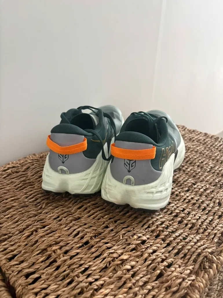Brugt Hoka Speedgoat 7 bike — billede 5 af 6