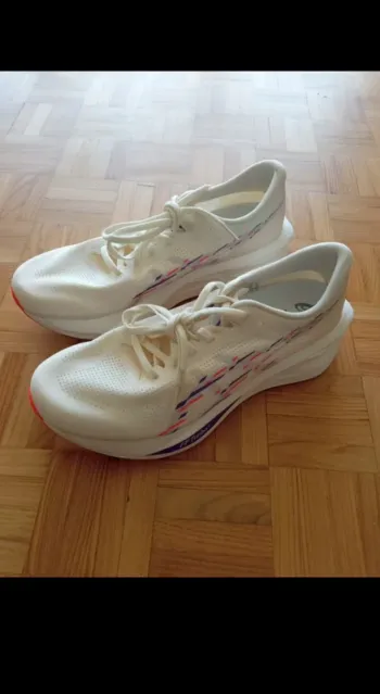 Used Asics SonicBlast Running Shoes