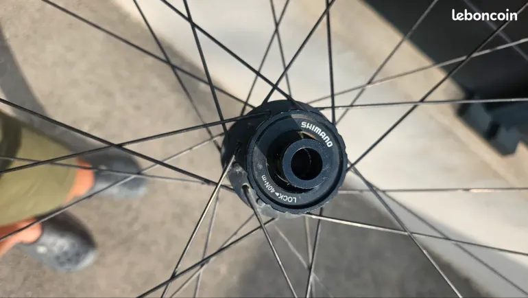 Used Dt Swiss 29" Rear Rim bike — image 6 of 7