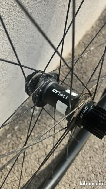 Used Dt Swiss 29" Rear Rim bike — image 4 of 7