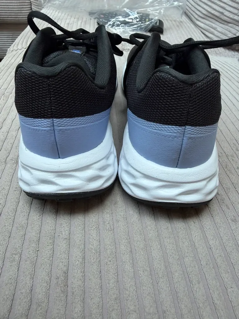 Used Nike Running Shoes bike — image 7 of 12