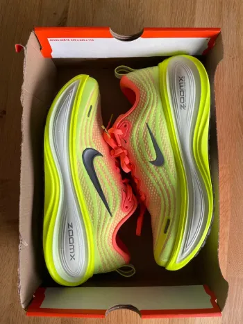 Used Nike Vomero Plus bike — image 10 of 10