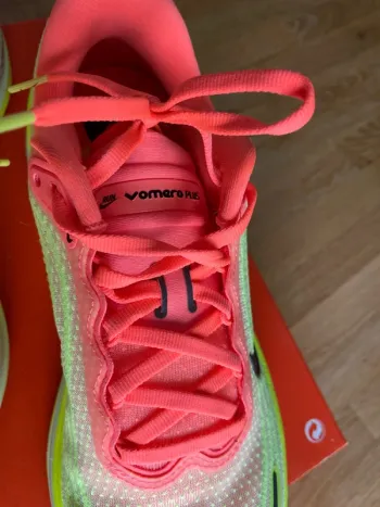 Used Nike Vomero Plus bike — image 2 of 10