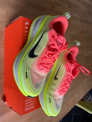 Used Nike Vomero Plus Running Shoes