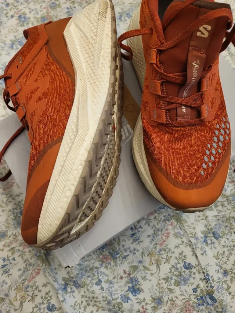 Used Salomon Shoes bike — image 2 of 5