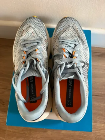 Hoka Running Shoes bike de segunda mano — imagen 3 de 6