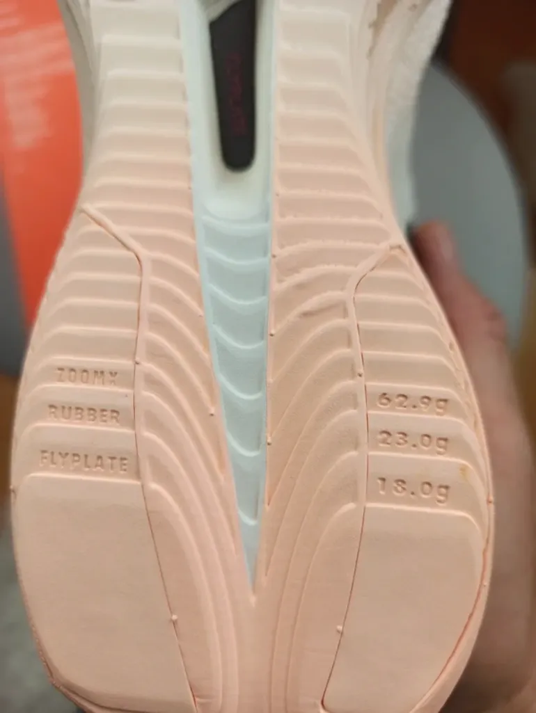Použité Nike ZoomX Vaporfly Next% 3 bike — obrázek 6 z 9