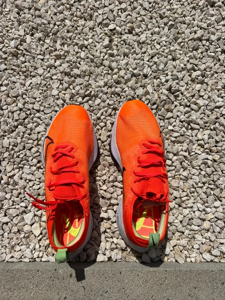 Orange Air Zoom Tempo Next % Flyknit bike usato — immagine 2 di 5