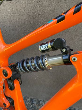 Used Ext Storia v3 230x60 racing shox 2024 Rear Suspension