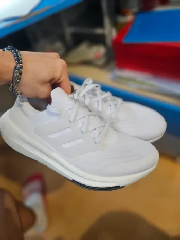Używany Adidas Ultraboost Lite Running Shoes