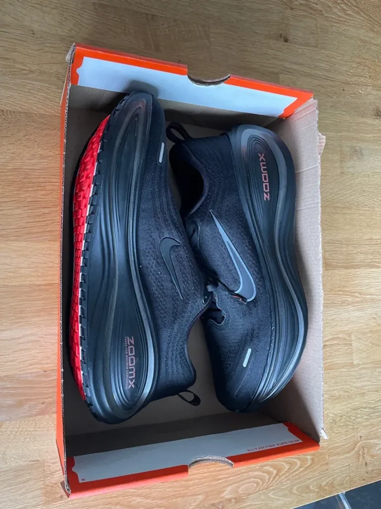 Used Nike Vomero Plus bike — image 9 of 9