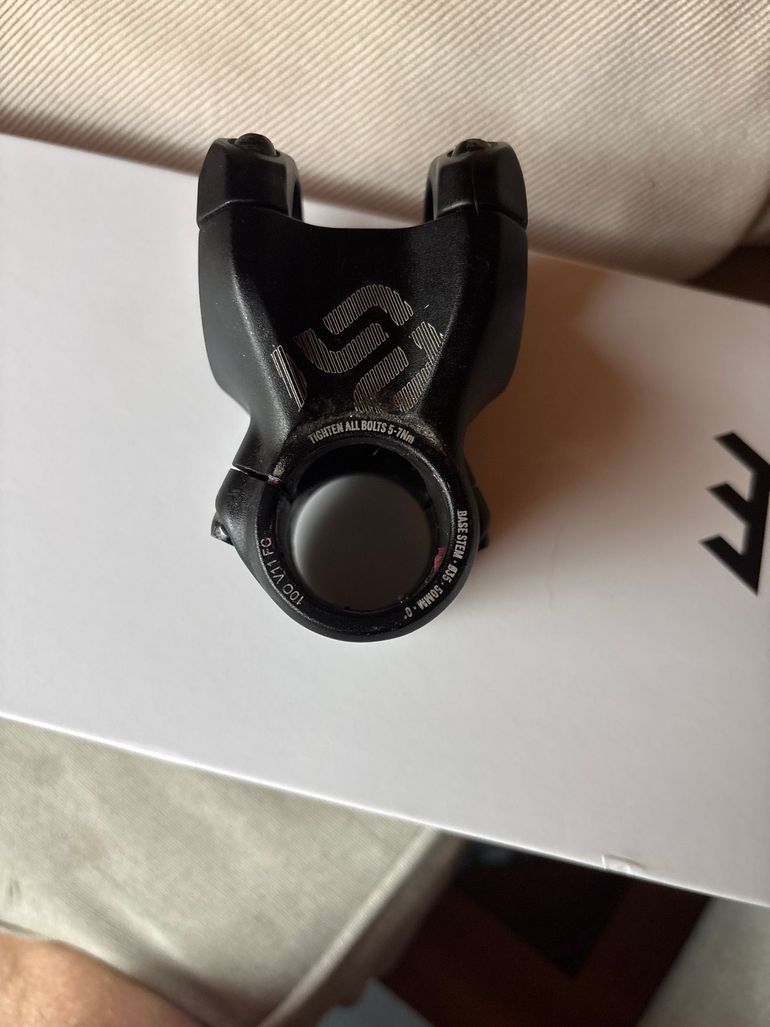 Used E*Thirteen base stem bike — image 3 of 3