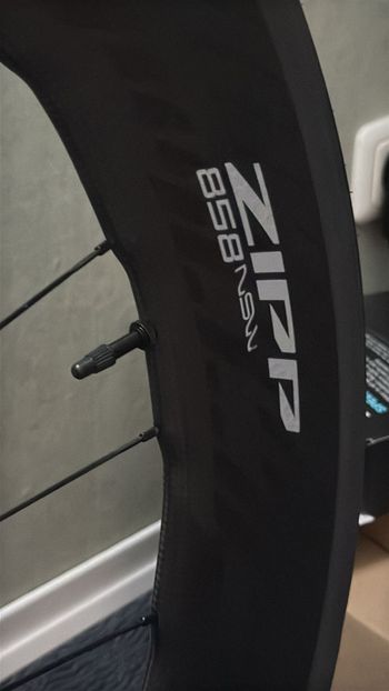 Brugt Zipp 858 NSW 2026 bike — billede 6 af 8