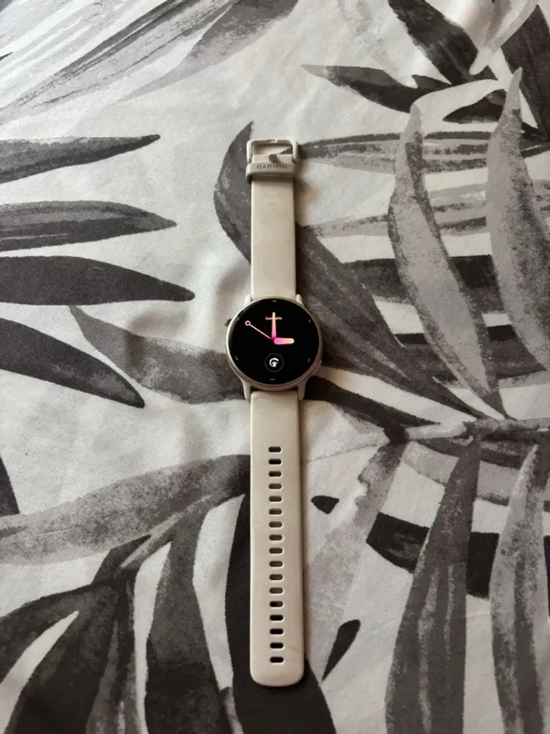 Used Garmin vivoactive 5 Electronics