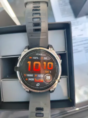 Used Garmin Fenix 8 Pro bike — image 2 of 4