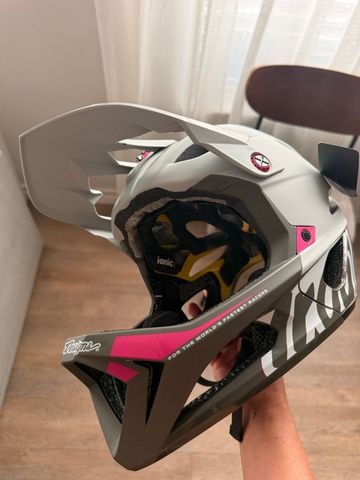 Used Troy Lee Designs stage Cycling Accessories