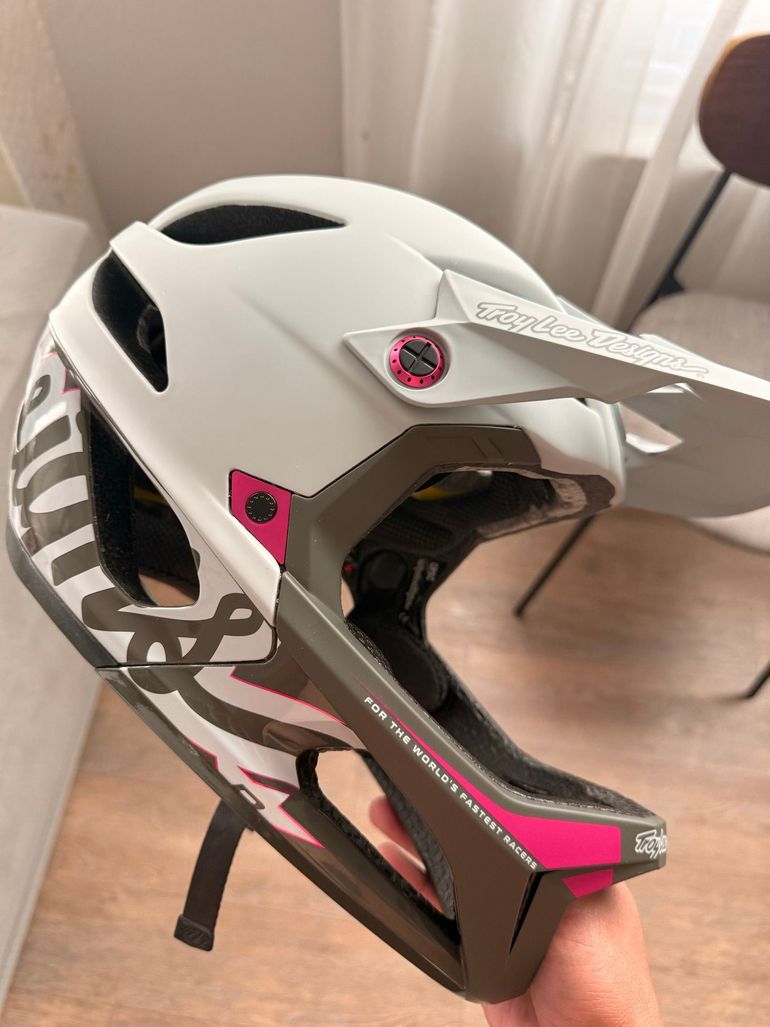 Used Troy Lee Designs stage bike — image 4 of 5