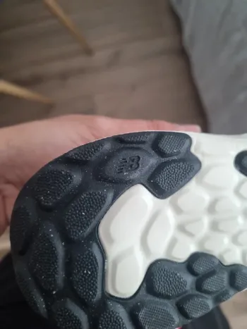 Używany New Balance Fresh Foam Arishi bike — zdjęcie 6 z 7