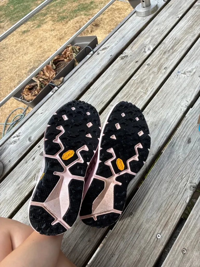 Used Hoka Speedgoat bike — image 3 of 4