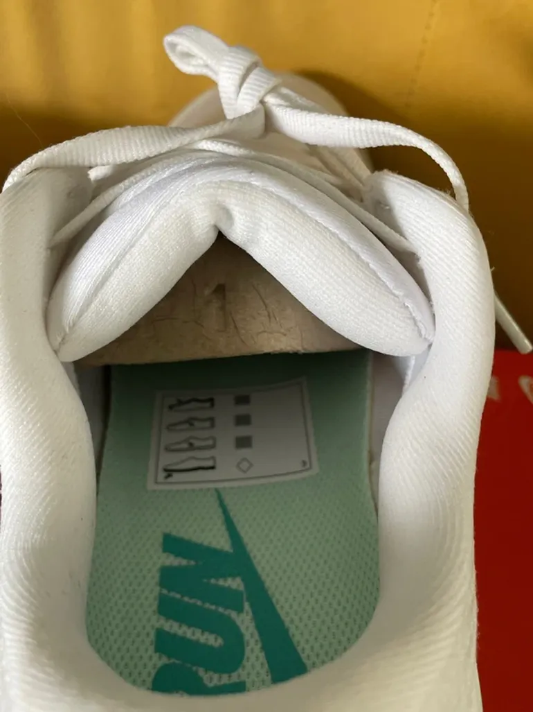 Used Nike Vomero Plus bike — image 7 of 8
