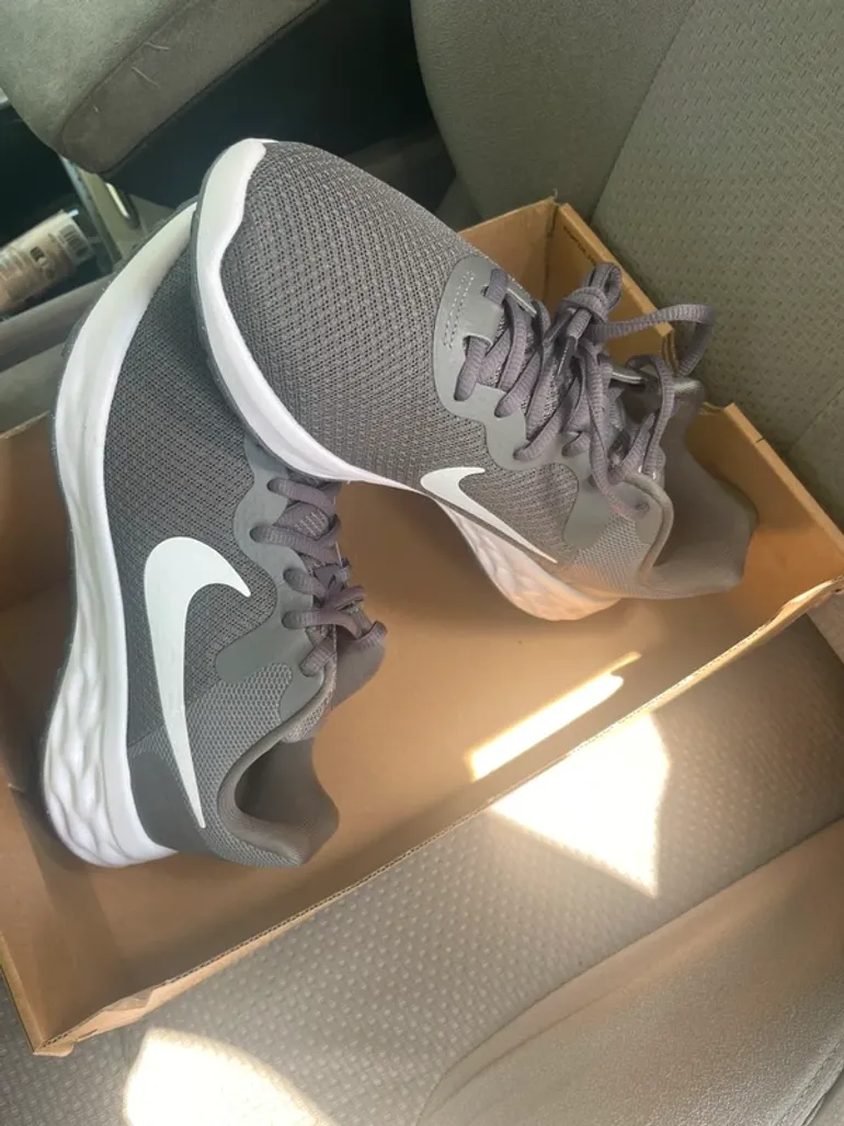 Tweedehands Nike Revolution 6 bike — afbeelding 3 van 7