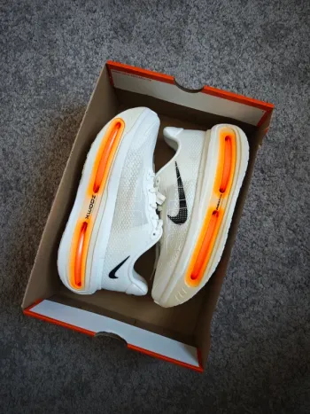 Used Premium Vomero 39 Running Shoes