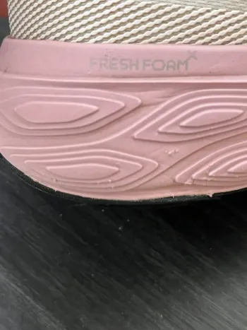 Used New Balance Fresh Foam x880 v15 bike — image 14 of 15
