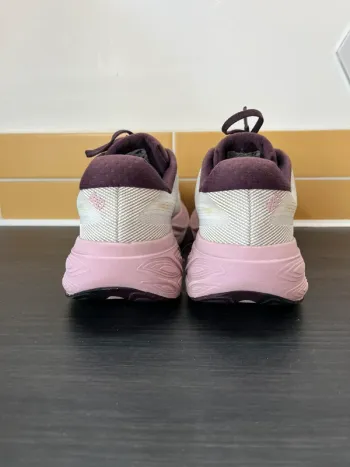 Used New Balance Fresh Foam x880 v15 bike — image 12 of 15