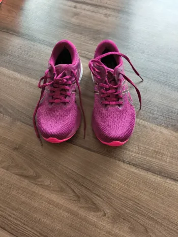 Używany Asics GT-2000 10 Running Shoes