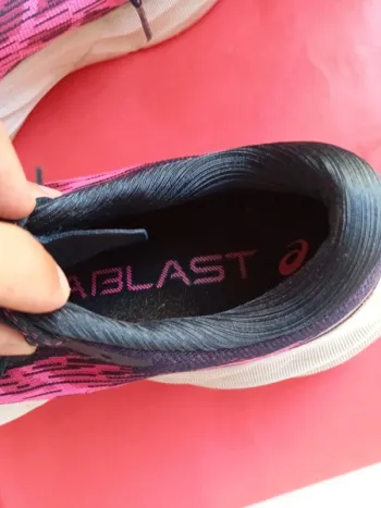 Used Asics Novablast bike — image 8 of 13