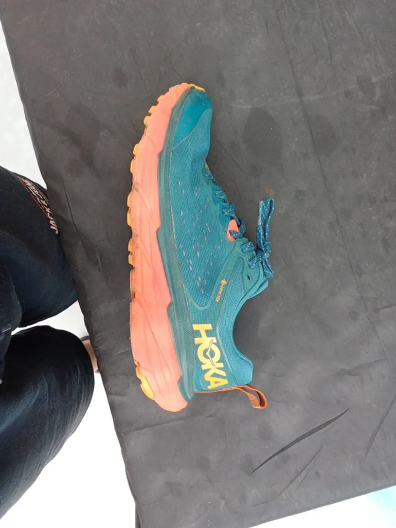 Used Hoka Running Shoes bike — image 9 of 14