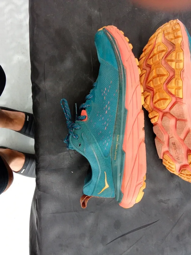 Used Hoka Running Shoes bike — image 11 of 14