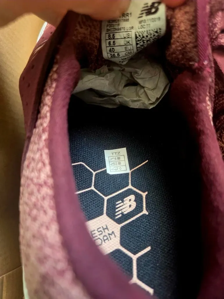 New Balance Running Shoes bike usato — immagine 4 di 4