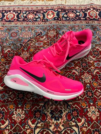 Käytetty Hyper Structure 26 Running Shoes