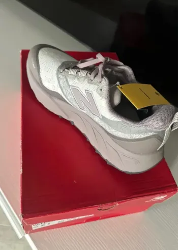 Käytetty New Balance Sneakers Running Shoes