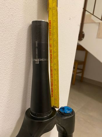 Fox 36 perfonce 2022 bike de segunda mano — imagen 8 de 8