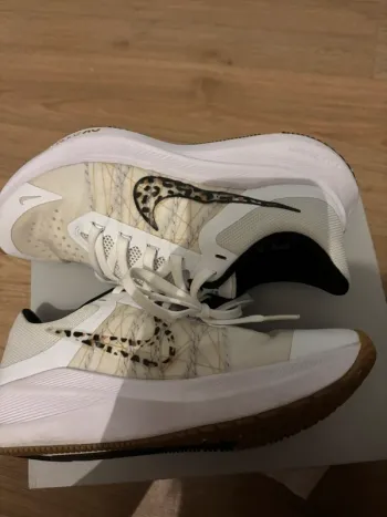 Použité Nike Sneaker bike — obrázek 9 z 11