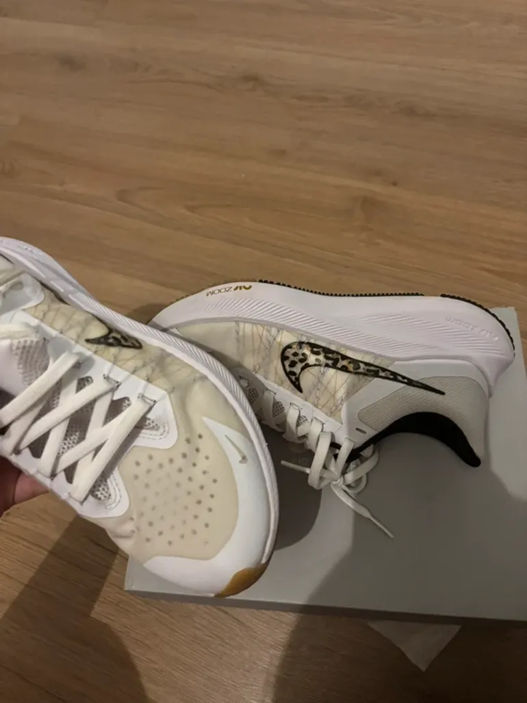Použité Nike Sneaker bike — obrázek 3 z 11
