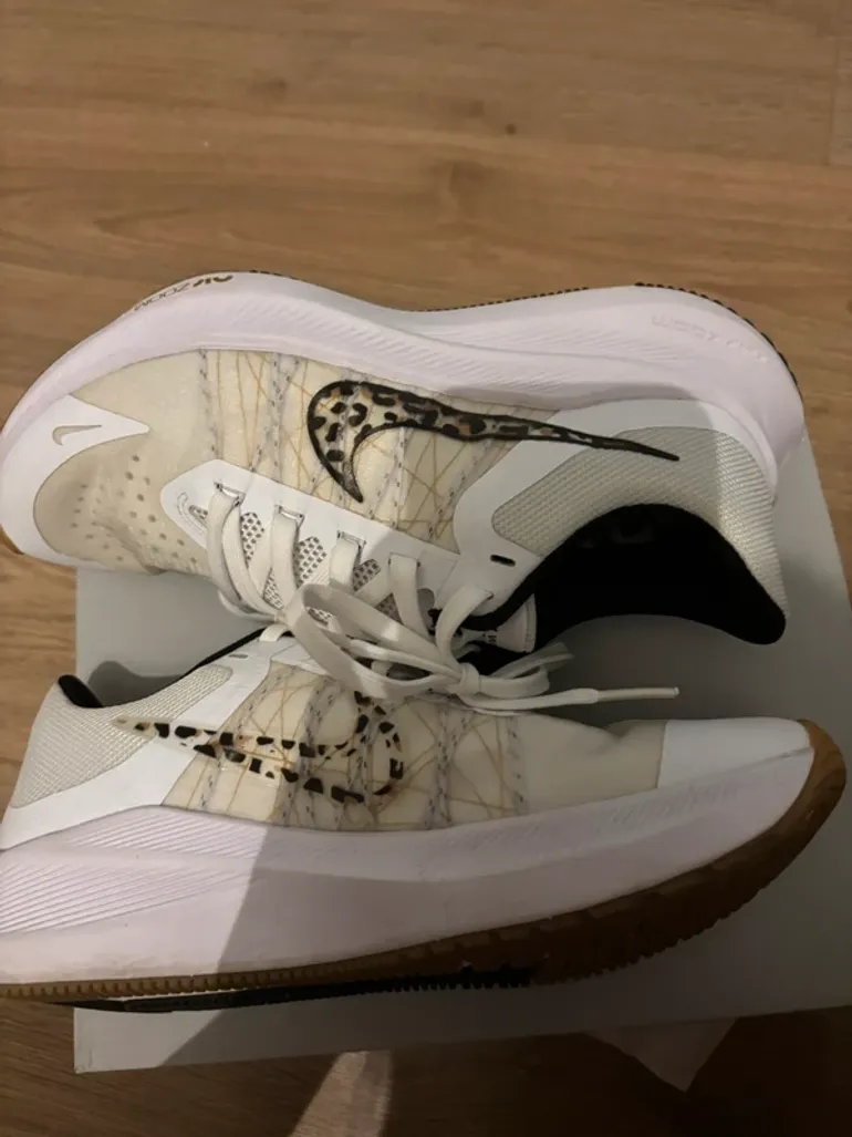 Použité Nike Sneaker bike — obrázek 8 z 11