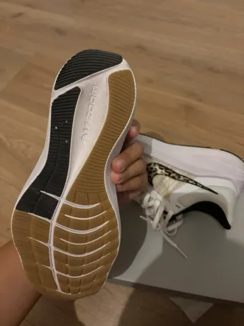 Použité Nike Sneaker bike — obrázek 2 z 11