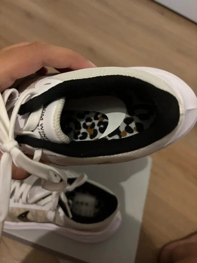 Použité Nike Sneaker bike — obrázek 5 z 11