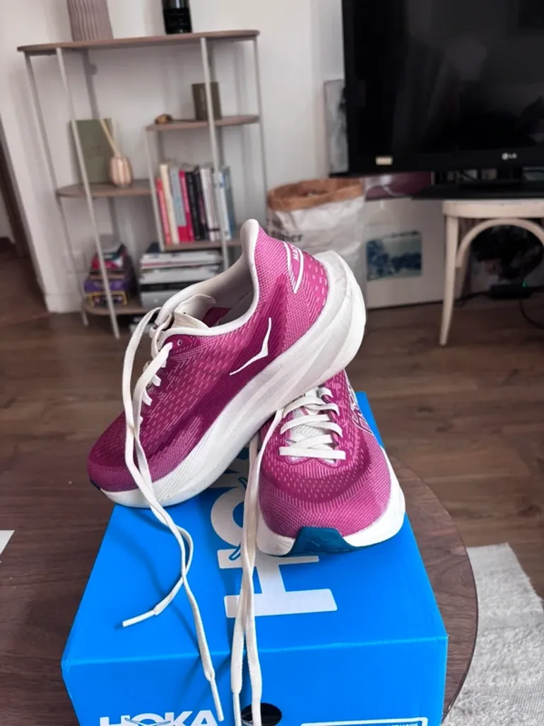 Hoka Mach 7 bike usato — immagine 3 di 4