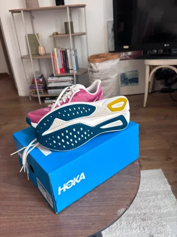 Hoka Mach 7 bike usato — immagine 4 di 4