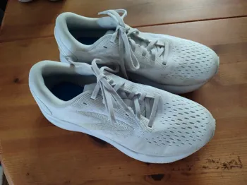 Käytetty Brooks Laufschuhe Running Shoes